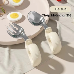 Bộ thìa dĩa cho bé tập ăn, dĩa ăn dặm cho bé màu sắc dễ thương, chất liệu thép không gỉ 316, tay cầm thông minh