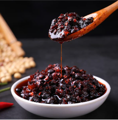 Dầu Ớt Vị Tàu Xì Hiệu Laoganma, Trọng lượng: 740g/lọ, Quy cách: 12lọ/thùng