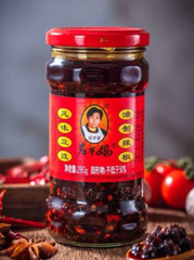Dầu Ớt Vị Tàu Xì Hiệu Laoganma, Trọng lượng: 280g/lọ, Quy cách: 24lọ/thùng