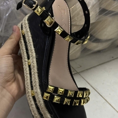 BMC15 SANDAL xuồng nữ Bonita Shoes da bóng đế viền dây cối quai đính hột đinh vàng 7 cm - NS12