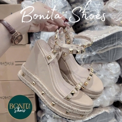 BMC15 SANDAL xuồng nữ Bonita Shoes da bóng đế viền dây cối quai đính hột đinh vàng 7 cm - NS12