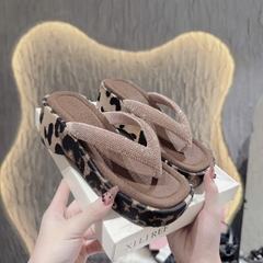 NS2 Dép xuồng quai đá kẹp Tgiac đế cao 5 cm - Bonita Shoes-BM263