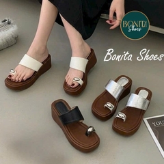 D806 Dép xuồng nữ Bonita Shoes quai ngang xỏ ngón đính ngọc (FORM RỘNG) - NS12