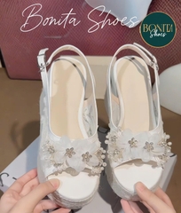 BMC21 HOA Sandal xuồng nữ đế cối Bonita Shoes khoá gài đế cối quai lưới U đính HOA cao 9cm - NS1