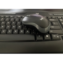 Combo bàn phím và chuột không dây Logitech MK320, hàng chính hãng bảo hành 6 tháng