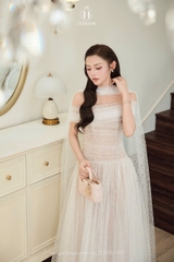 VT trắng lót kem ren lưới kim sa trễ vai +kèm voan CS1