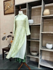 AD lụa thọ rơi xanh lá cổ 3p 4 tà lót trắng đính hoa xanh + quần tơ thọ xanh lá