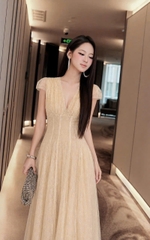 VT ren kem kim sa cổ V cộc tay