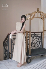 VT nâu cổ lệch đính tag vàng
