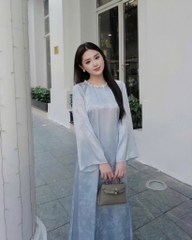 AD lụa xanh dương cổ tròn đính đá ht hoa lá