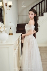 VT trắng lót kem ren lưới kim sa trễ vai +kèm voan CS1