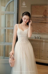 VT trắng cổ V ren lưới châu hy