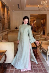 AD vân hoa xanh+ quần hồng vân hoa
