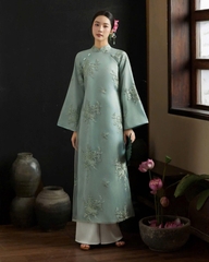 AD xanh rêu cổ 3p thêu hoa bướm