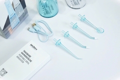 Tăm nước Gkoch V2 màu trắng, xanh