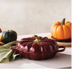 Nồi chảo bí ngô Le Creuset Rhone 28cm đỏ mận