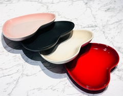 Set 4 đĩa trái tim Le Creuset 17cm ( đen,đỏ, hồng nhạt,trắng) M1