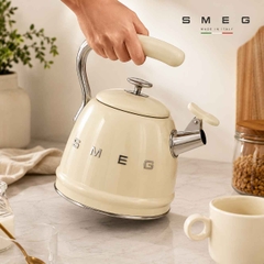 ẤM THỔI SÁO SMEG KEM