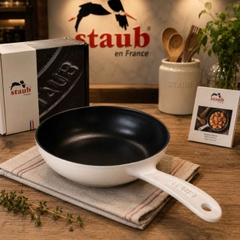 CHẢO GANG STAUB PINK ROSE 16CM