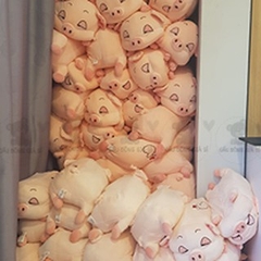 Gấu Bông Heo Mắt Híp