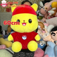 Gấu bông Pikachu ngồi đội nón đỏ