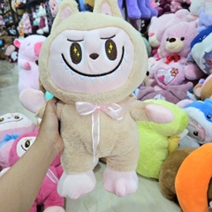 Gấu bông labubu đeo nơ