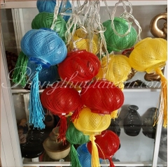 Đèn dây 4 màu Tú cầu Có tua rua(20 quả)