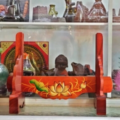 Khung hình Kê bài vị,Tăng đưa chạm Nâu