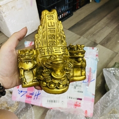 Thái Sơn Thạch Cảm Đương +Thiềm Thừ Tam Bảo Cát Tường 800g(13 *8 * 13.5cm)