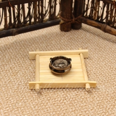 Đế cắm nhang 3 lỗ (có chân) có tai 2,8*2cm
