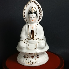 Tượng Mẹ Quan Âm 2 mặt viền Trắng Ô tô (10*13.5cm)