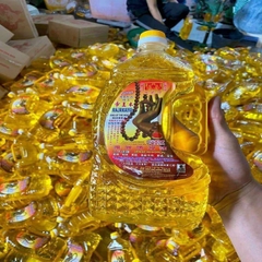 Dầu Lưu Ly Cát Tường 1 Lít [thực 0.7 lít],2Lít [thực 1.6 lít nặng 1kg ]