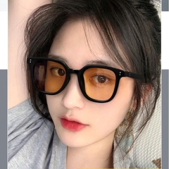 Kính Mát Gọng Vuông Retro Thời Trang Quảng Châu Màu Đen-Vàng Nam Nữ Q082 Women Kính Mắt đủ viền kính râm