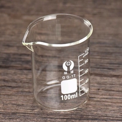 Cốc Đo Lường Chia Vạch – Thủy Tinh Chịu Nhiệt Borosilicate | Chuẩn Xác – Bền Bỉ – Đa Dụng