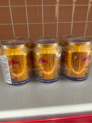 Nước uống tăng lực Việt Redbull lon 250ml