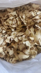 Dry sliced ginger