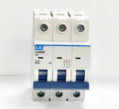 LS - Aptomat 3P 32A