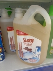 NƯỚC RỬA BÁT SUZY HƯƠNG QUẾ 2,1 KG VÒI NHẤN