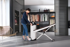 Bàn là hơi nước Miele B4847