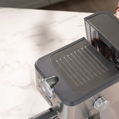 Máy pha cà phê Delonghi Espresso Classic EM450.M