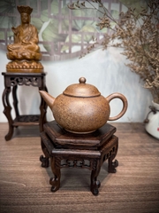 Ấm Thủy Bình Đoạn Nê Nung Củi - NN Lưu Vũ - Hàng Thủ Công  - Lỗ Thoát: Hoa Mai 7 Lỗ - 280ml