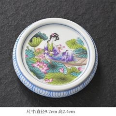 Đế chén sứ