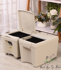 Xô trà thải nắp lò xo - 11L - Tặng kèm dây thoát
