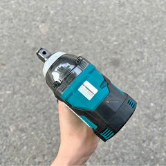 Máy siết bu lông dùng pin 40V Makita TW004GD201