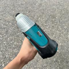Máy vặn vít makita cầm tay dó đèn Laser Makita TD0101F