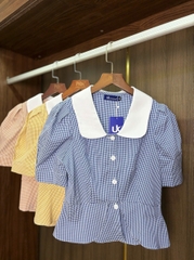 Sơ mi kẻ phối cổ sóng xinh, nhẹ nhàng UKSM2504005