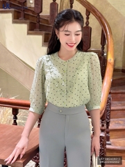 Sơ mi tơ chấm bèo V xinh xắn, điệu đà, nữ tính UKFSM2408013