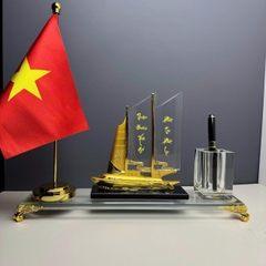 Bộ để bàn pha lê 10