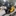 So sánh xe nâng điện Komatsu FE30-1 và FB30-12