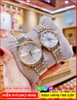 dong-ho-cap-doi-gucci-timeless-mat-tron-trang-day-demi-timesstore-vn